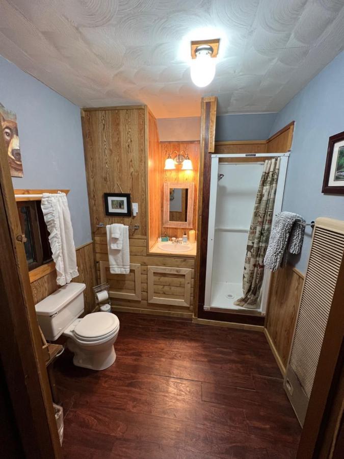 Bear Creek Ranch Bed & Breakfast Essex Екстер'єр фото