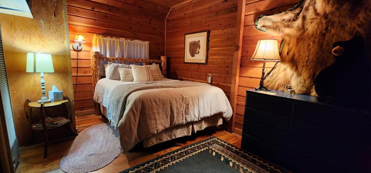 Bear Creek Ranch Bed & Breakfast Essex Екстер'єр фото